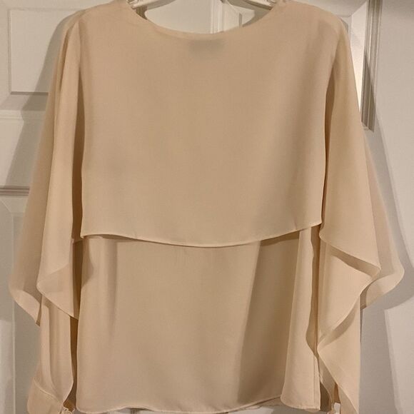 Hayden Los Angeles size small unique design long (open) sleeve blouse - Picture 2 of 10